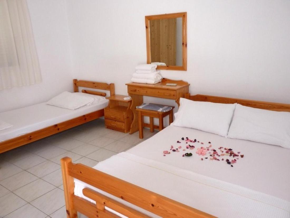 Aparthotel Filoxenia Nea Iraklia Exterior foto