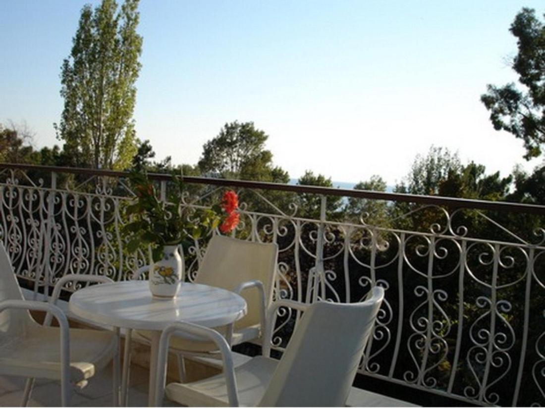 Aparthotel Filoxenia Nea Iraklia Exterior foto