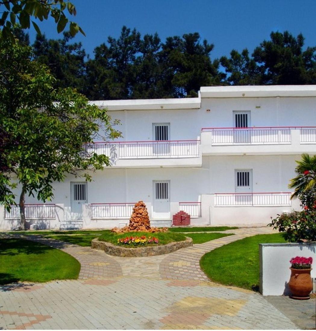 Aparthotel Filoxenia Nea Iraklia Exterior foto