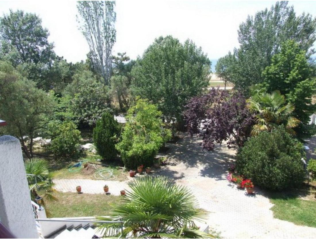 Aparthotel Filoxenia Nea Iraklia Exterior foto