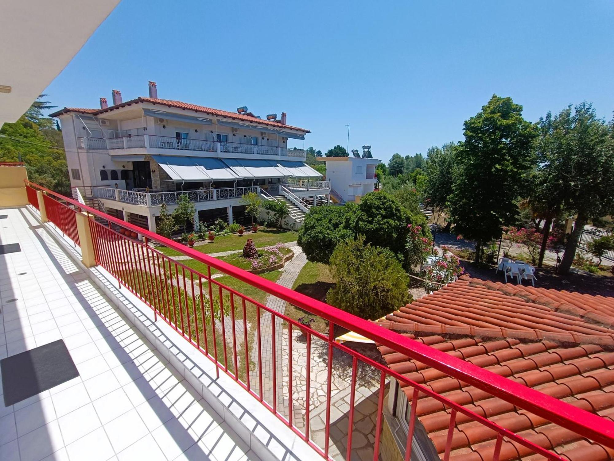 Aparthotel Filoxenia Nea Iraklia Exterior foto