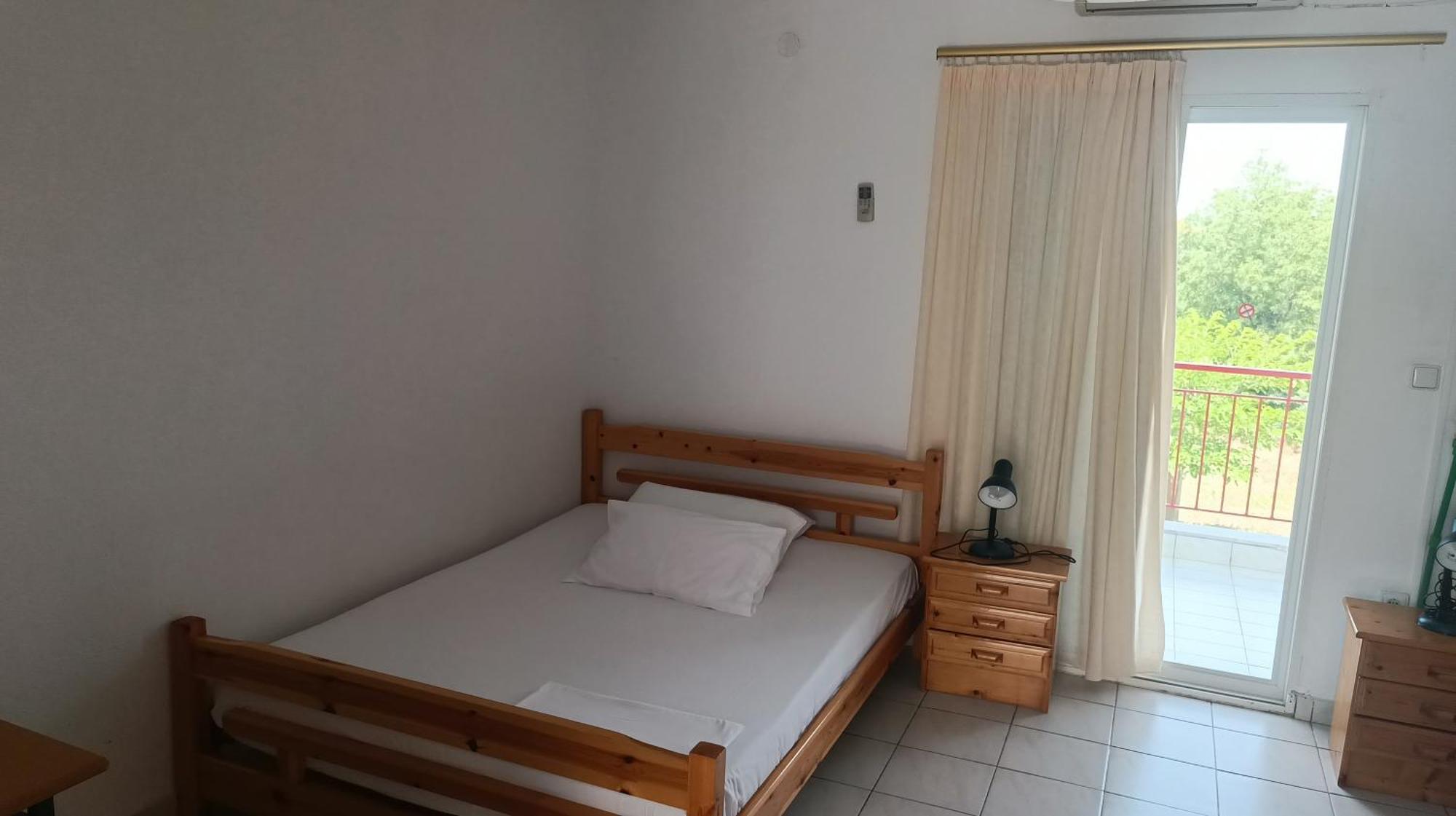 Aparthotel Filoxenia Nea Iraklia Exterior foto