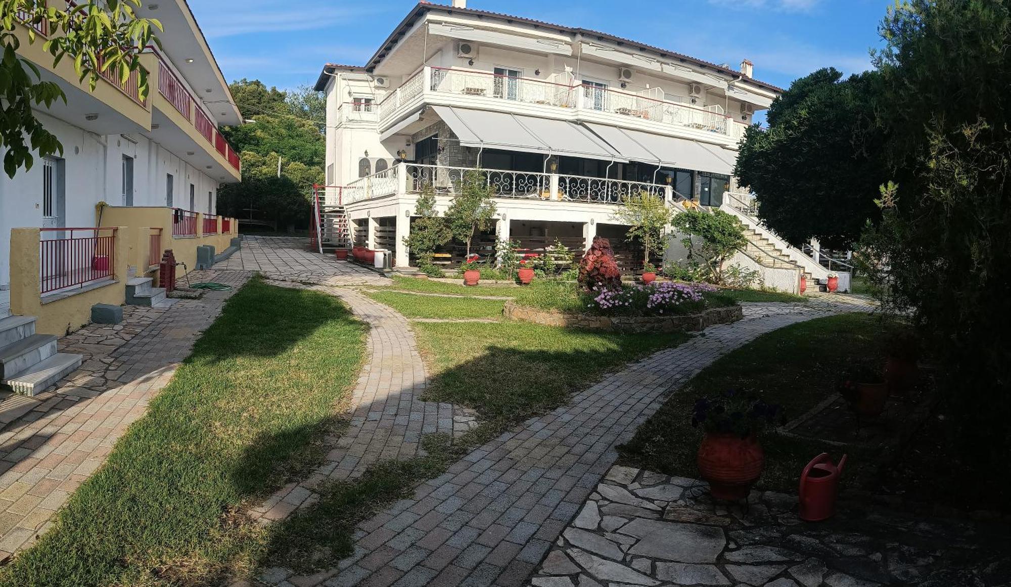 Aparthotel Filoxenia Nea Iraklia Exterior foto