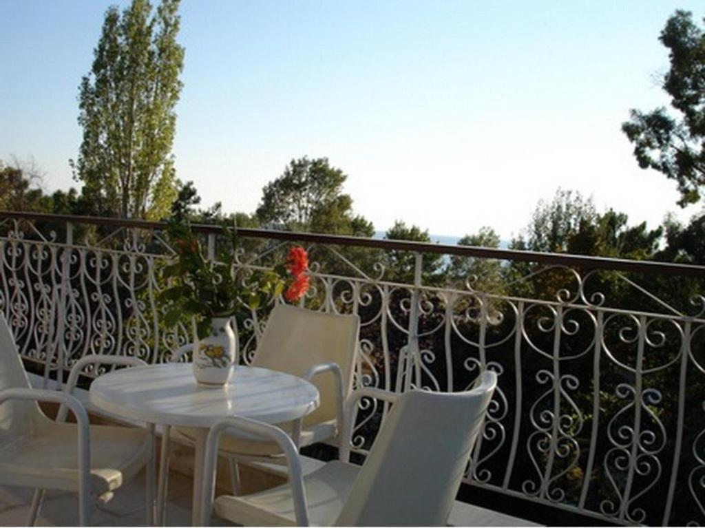 Aparthotel Filoxenia Nea Iraklia Zimmer foto