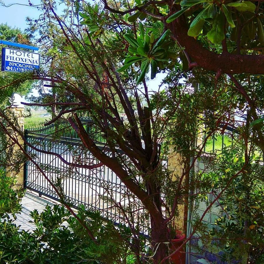 Aparthotel Filoxenia Nea Iraklia Exterior foto